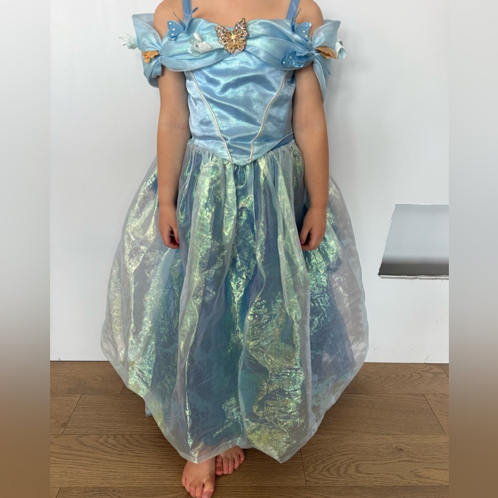 Disney store Cinderella dress size 6